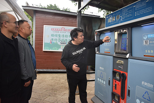 我市開展垃圾分類宣傳進社區活動.jpg