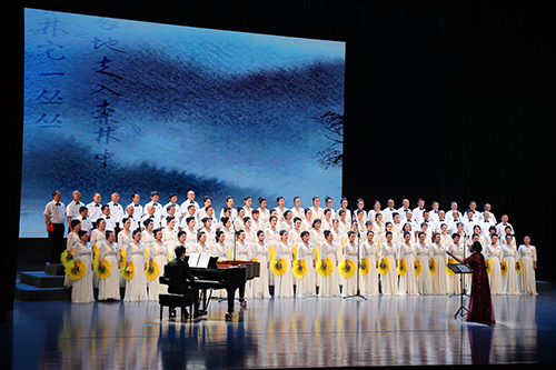 “群苑”合唱團成立十周年匯報演出精彩上演.jpg