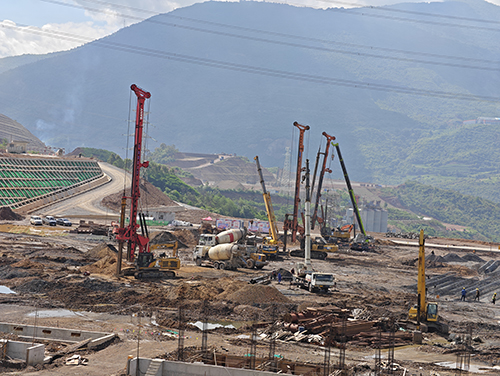 仙福鋼鐵配套焦化項(xiàng)目建設(shè)正酣.jpg 仙福鋼鐵配套焦化項(xiàng)目建設(shè)正酣.jpg