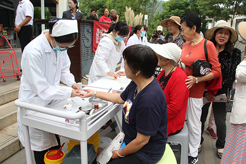 路居鎮星嶼海黨群服務站和醫務室揭牌運行.jpg