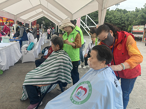 玉溪市老年志愿服務(wù)活動啟動.jpg