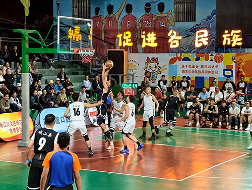玉溪“村BA”激戰正酣.jpg