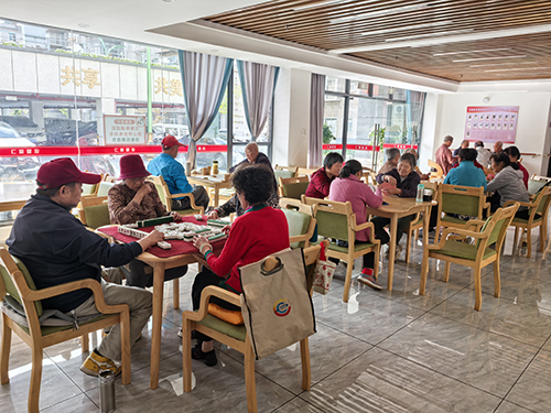 紅塔區鳳凰街道綜合養老服務中心構建普惠養老新模式1.jpg