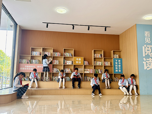 書(shū)香潤(rùn)童心閱讀伴成長(zhǎng).jpg