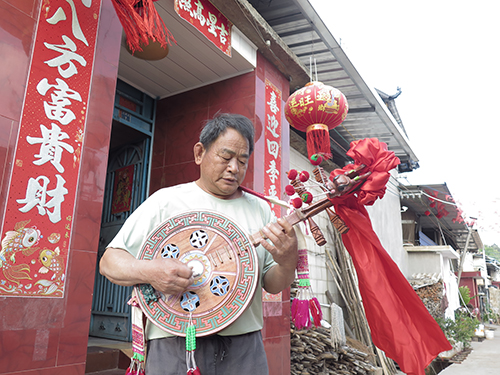 刀刻龍頭 弦動彝鄉.jpg
