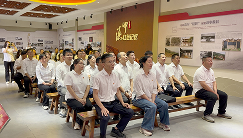 奮進(jìn)新征程 建功新時(shí)代1.jpg