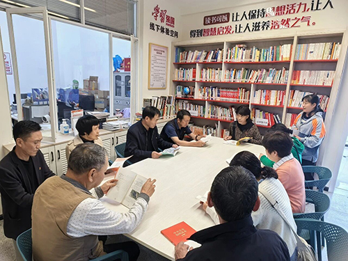 澄江市“三個(gè)堅(jiān)持”盤活農(nóng)家書(shū)屋陣地 深耕鄉(xiāng)村書(shū)香沃土.jpg