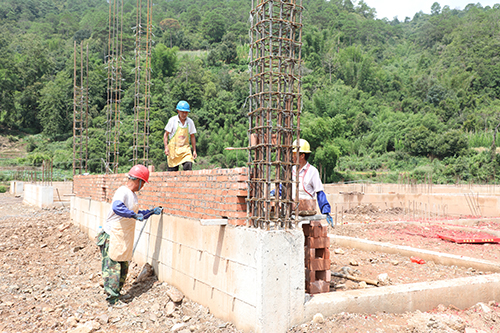 通海縣加快建設地質災害避險搬遷項目.jpg