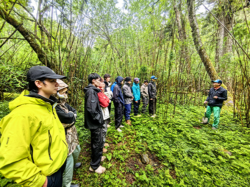 玉溪師院開展高海拔山地戶外實戰(zhàn)教學.jpg