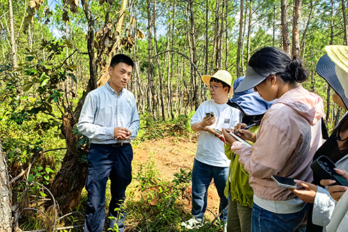 重走“象往”之路實地感受玉溪生態文明建設成效.jpg